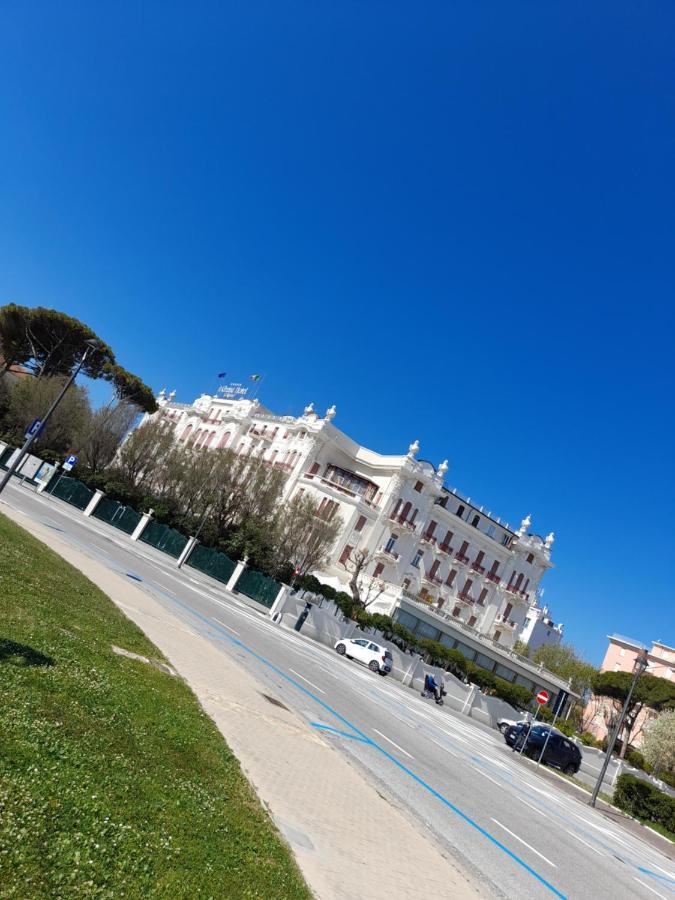 Appartamento Vista Mare Viserbella, Vicissimo Alla Fiera Rimini Dış mekan fotoğraf