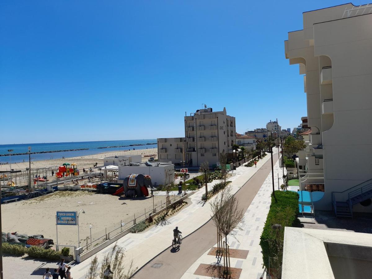 Appartamento Vista Mare Viserbella, Vicissimo Alla Fiera Rimini Dış mekan fotoğraf