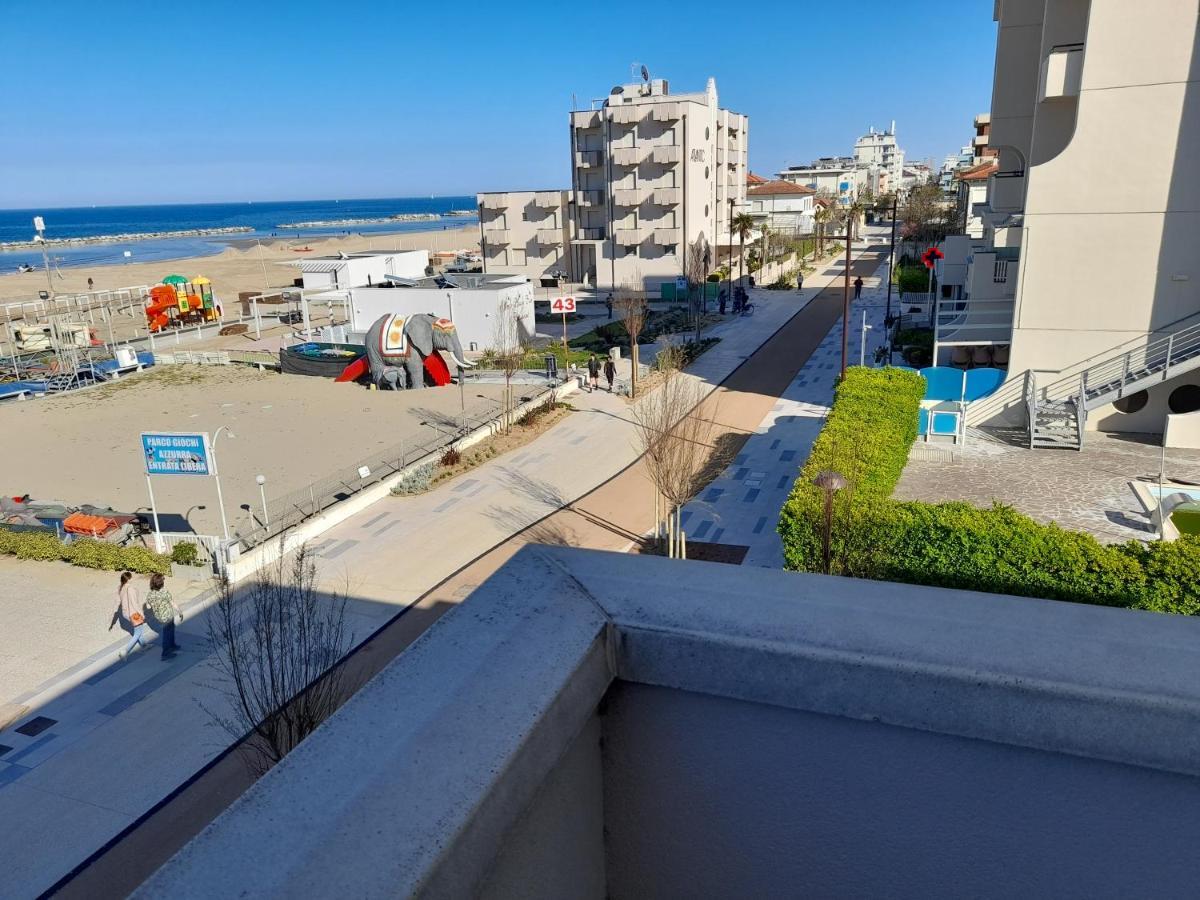 Appartamento Vista Mare Viserbella, Vicissimo Alla Fiera Rimini Dış mekan fotoğraf
