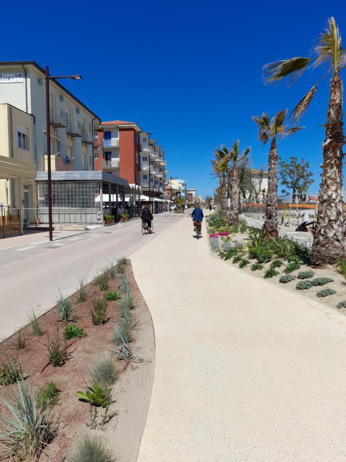 Appartamento Vista Mare Viserbella, Vicissimo Alla Fiera Rimini Dış mekan fotoğraf